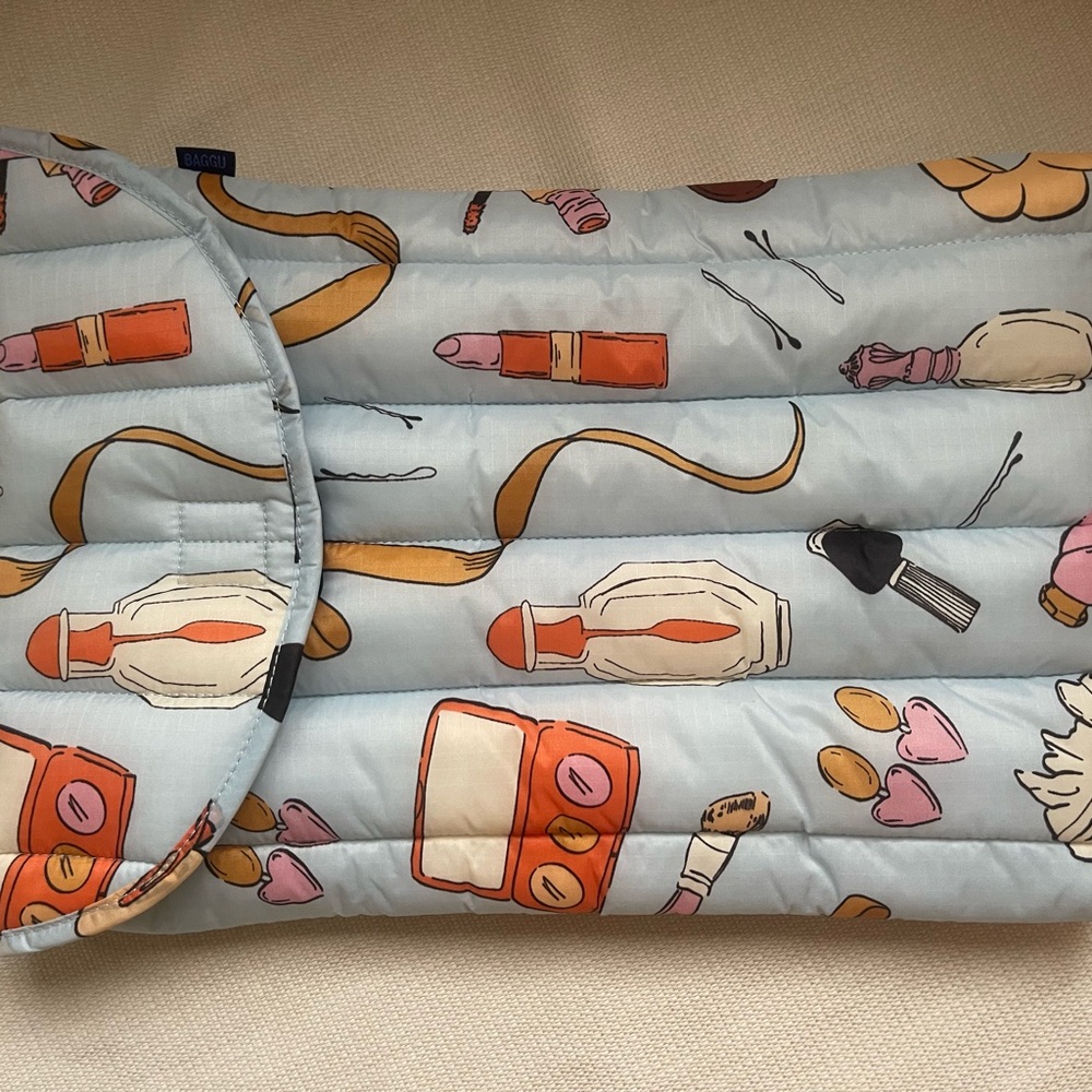 BAGGU Get Ready With Me Puffy 16” Laptop Sleeve